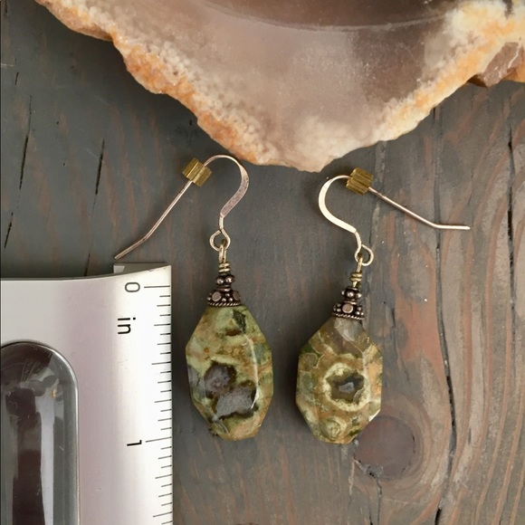 Stunning, Stone Earrings - Picture 3 of 3